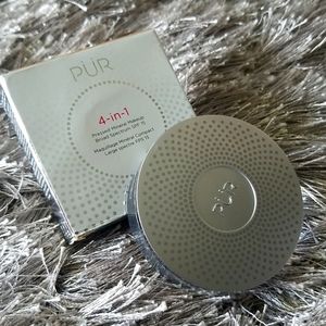 Pür Presses Mineral Powder Broad Spectrum SPF 15